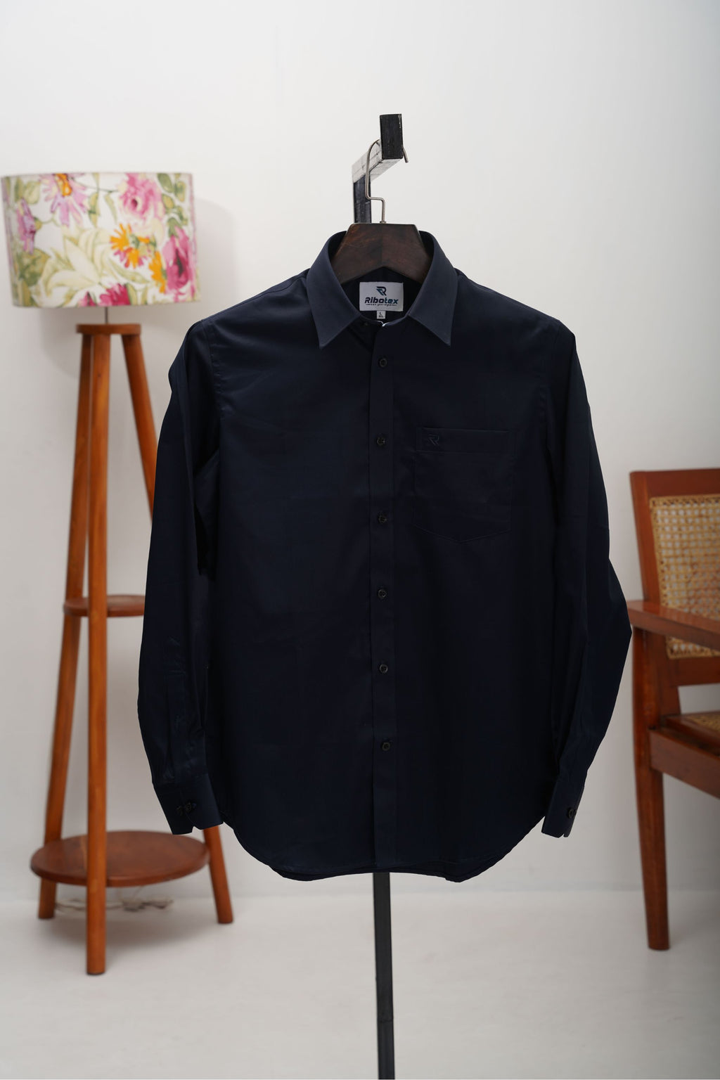 Midnight Navy Solid Classic Poplin Executive Regular Fit